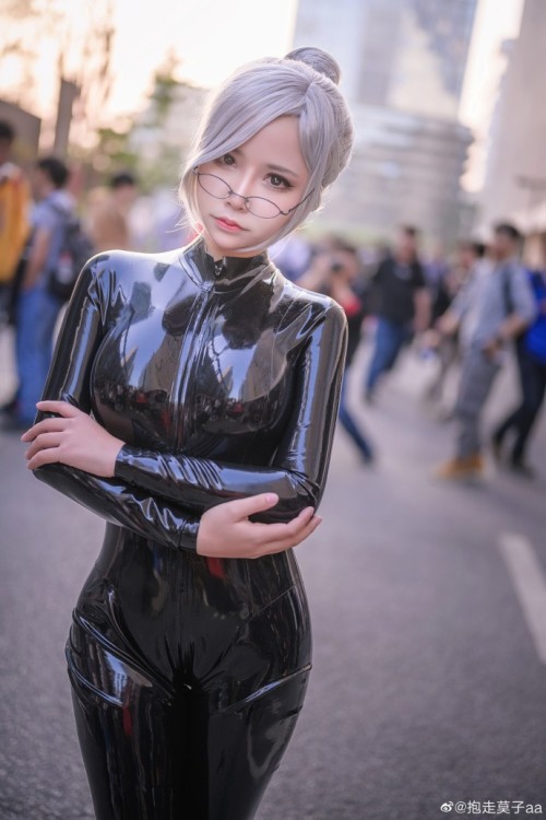 0078Jrgwgy1gaj9olve99j348w6dc1ld.jpg