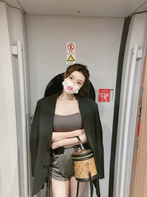 008bUM2Zgy1gubwgmw3syj60zk1beakd02.jpg