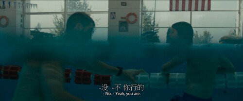 The.Contractor.2022.2160p.AMZN.WEB-DL.DDP5.1.HDR.HEVC-CM.mkv_20220605_213126.637.jpg