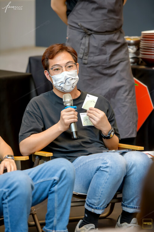 FOO_6897LR-STARRED1920PX-LG85fb1acc97870d32.jpeg
