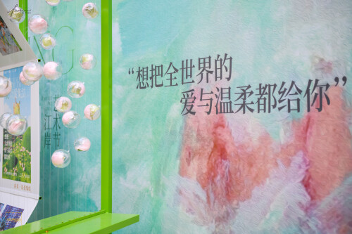 FOO_B0179LR-1920px1a8972713e41a533.jpeg