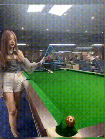 640a4b2f8d3cd12c3b5.gif