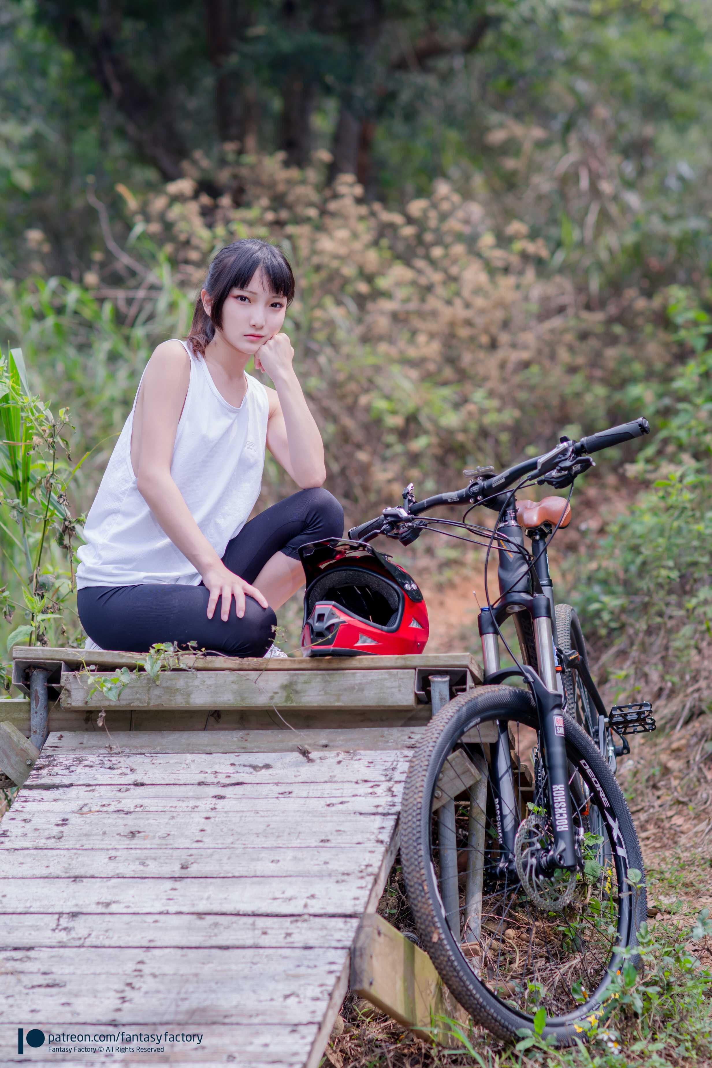 Отправьтесь на велосипеде в дикую природу и разоблачите себя