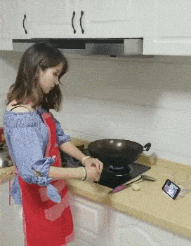 64069640eff9021592a.gif