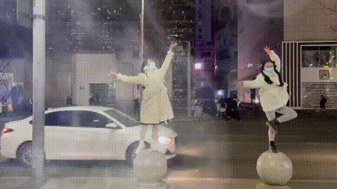 640c75687d403843f16.gif