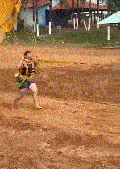 640744a1c8be0a290e1.gif