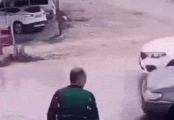 640c63d2540d381db45.gif