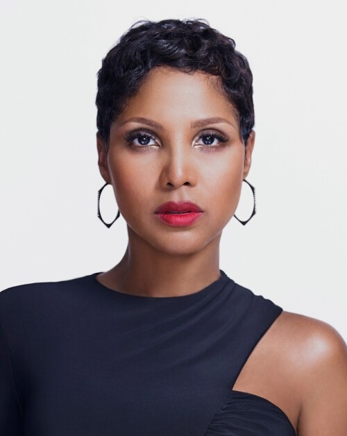 Toni-Braxton0e0c0099fbbe593a.jpeg