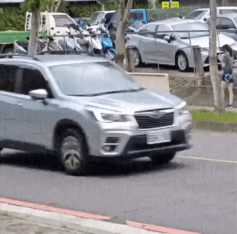 64074f8d8840a204292.gif