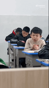 640e9b197d0a5a9b785.gif