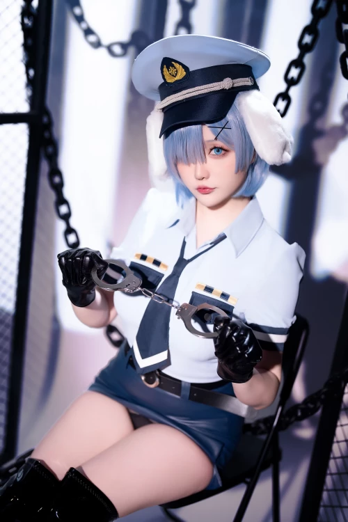 Coser-RE0--3215d69825294c09b.webp