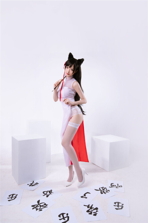 CoserCosplay27c59252a9f361e84.jpg