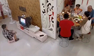 640c1ad65e9c368eb5f.gif