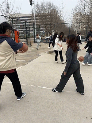 640422f9b2677021ddd.gif