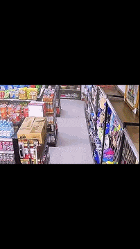 6400ea191eb590b7331.gif