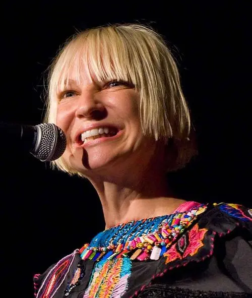 Sia-f41eff8f7aeceb65.webp