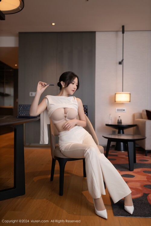 XiuRen-No.9457-Fish-16261223bca8190bc1.jpg