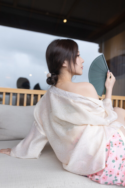158d84a82b51671886.jpg