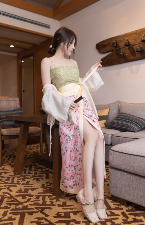 381e2dea580d06f666.jpg
