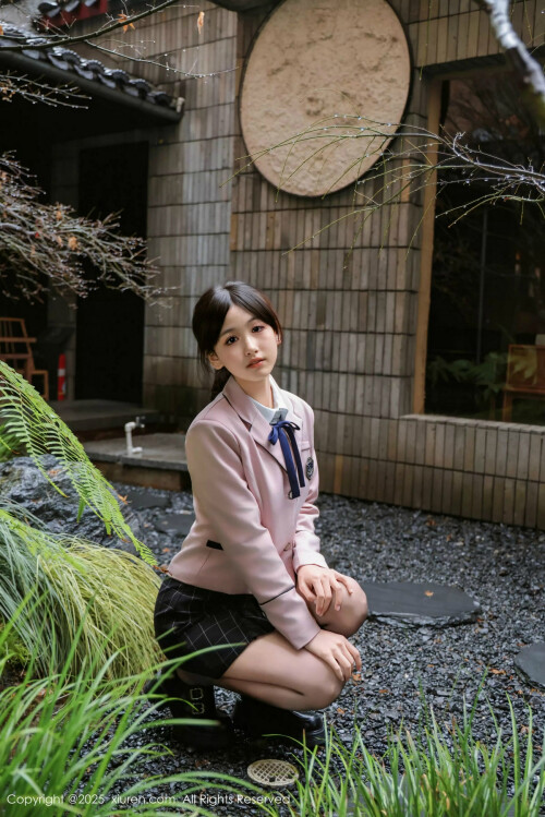 XiuRenJNo.9949_-JK--72P786e352fd2987866d.jpg