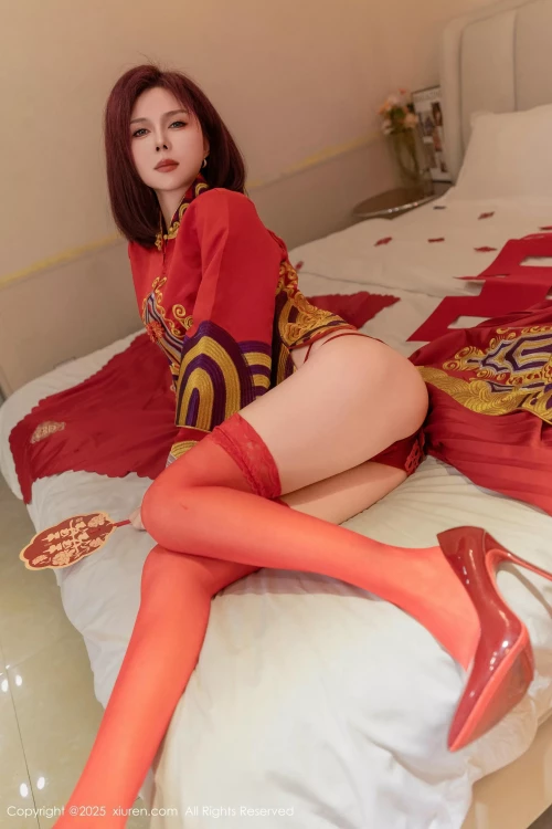 XiuRenNo.9995_yy90P194e05d863a5d8cb78.webp