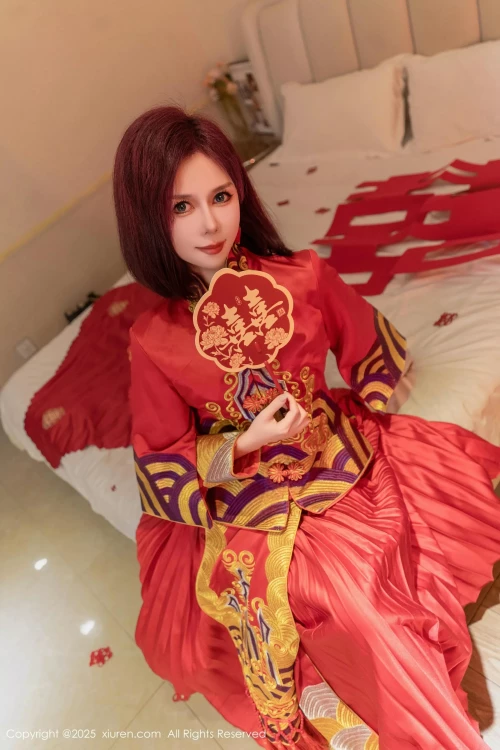 XiuRenNo.9995_yy90P7528f503a4d35577d.webp