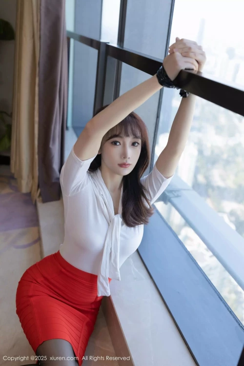 XiuRenNo.10014_81P15b8caf1e23c100e67.webp