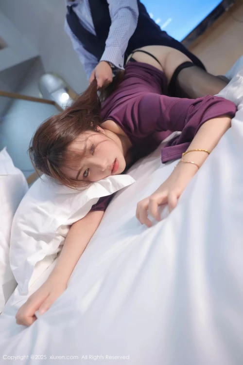 XiuRenNo.10044_2128bcf1de3b1c0889.webp