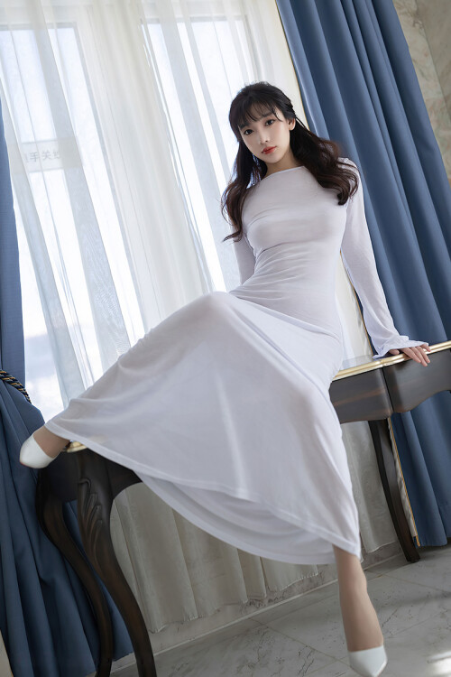 18e5d9542edbe00429.jpg