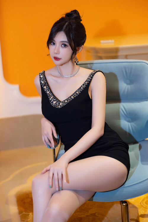 2081fd5d1ecebf4d9d.jpg