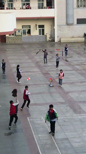 64099739f8dbf960f5f.gif