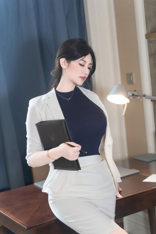 28ac26d60e5512f2d9.jpg
