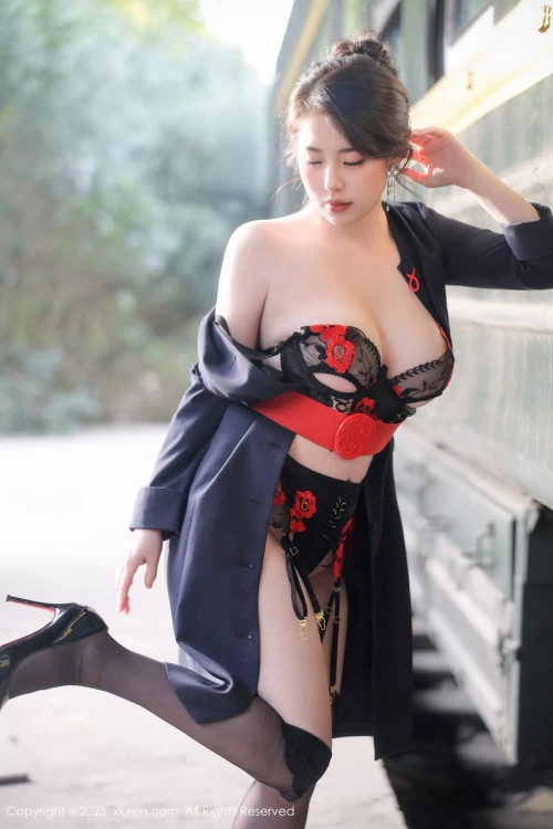 XiuRenNo.10155_abby78P65e8b7ca5220ee38aa.webp
