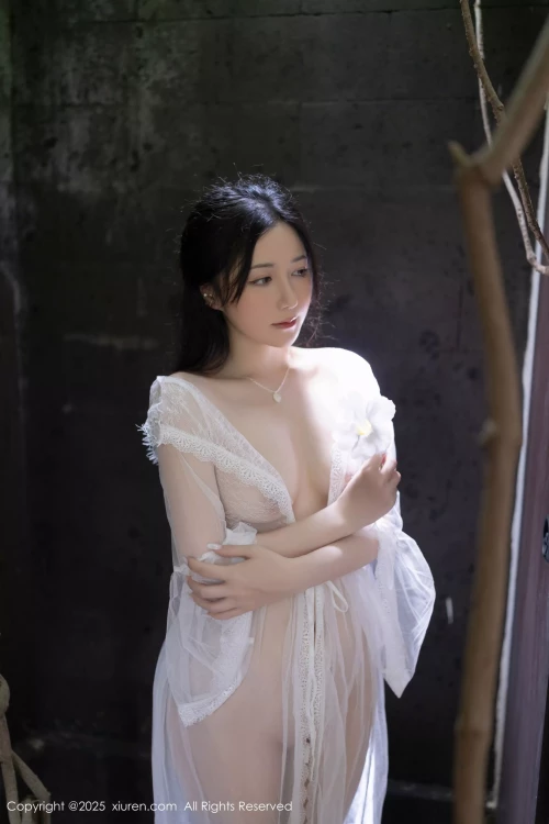 XiuRenNo.10173_Fish80P6642daba30f0ac408c.webp