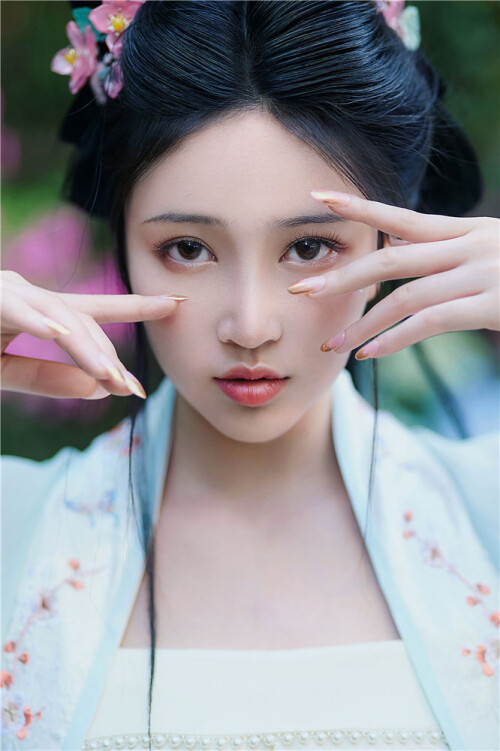 40f1a5c68d48422cb.jpg