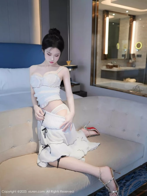 XiuRenNo.10310_-EVA81P36f4f12cb8dd0f7cbc.webp