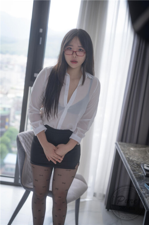 SoU_Basic-Instinct--The-manager-is-mine_vol.252_006afc747f1ac2dd234.jpg